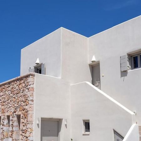 In The Heart Of Fira & Free Pool - Nychteri Suite Ngoại thất bức ảnh